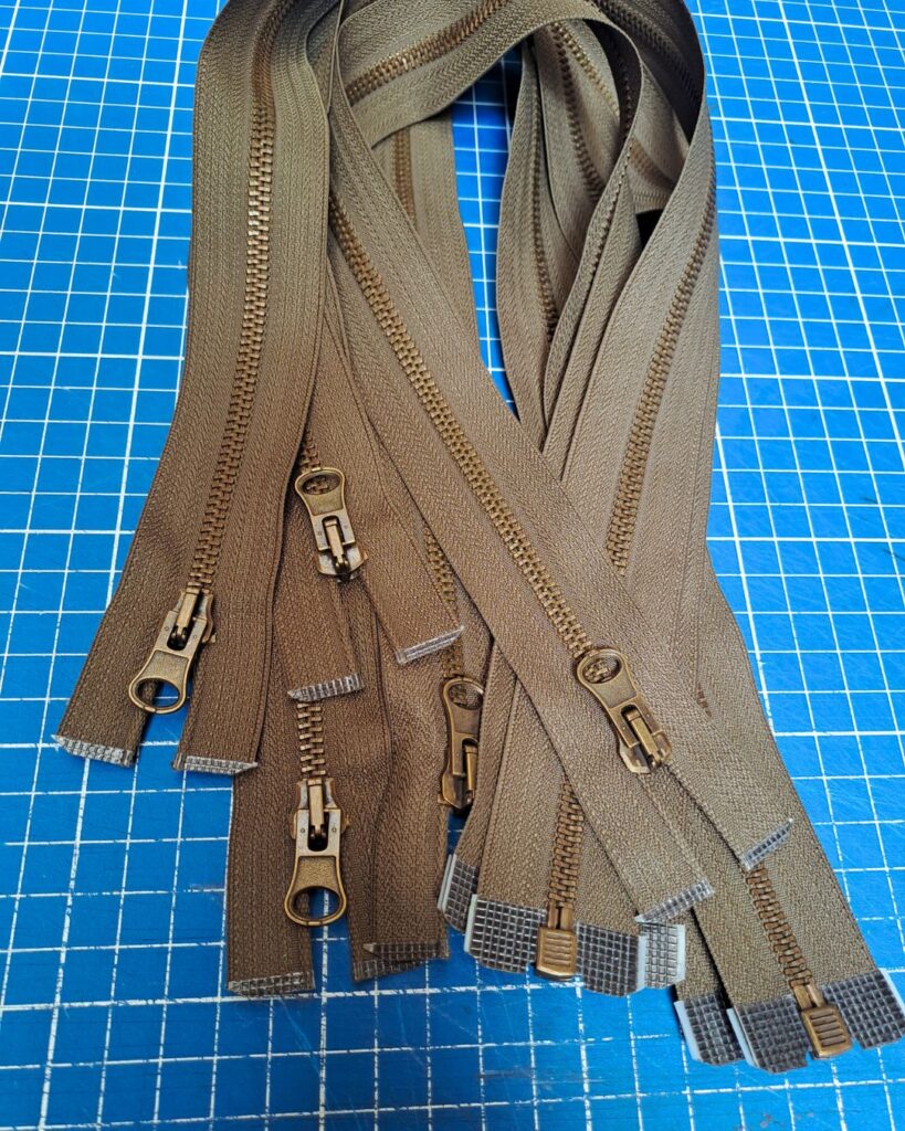 Deelbare metalen rits M5 kaki