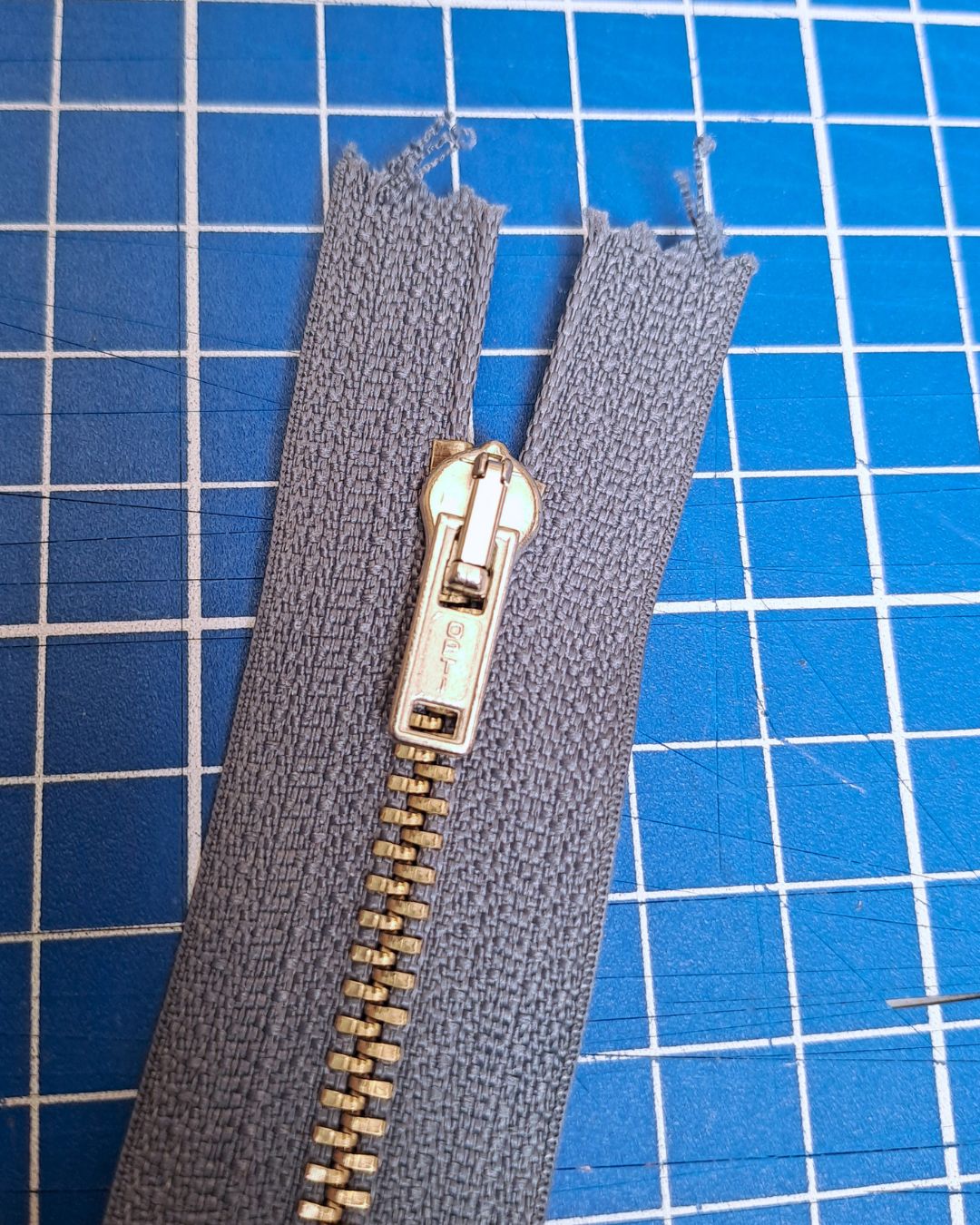 Rits M3 blauw-grijs 18cm